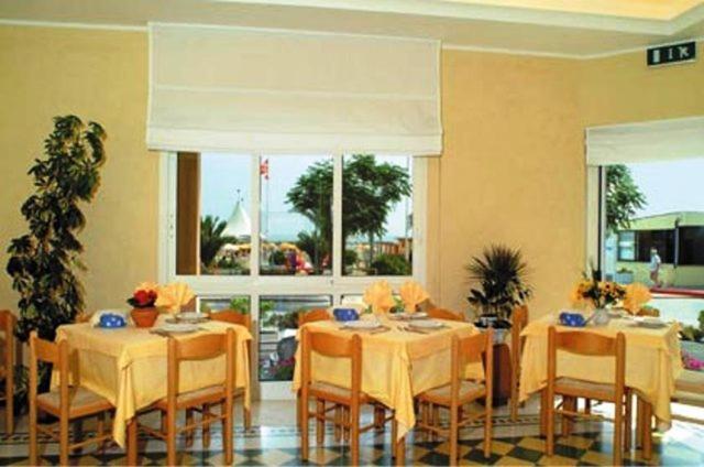 Albergo Villa Mauri Римини Экстерьер фото