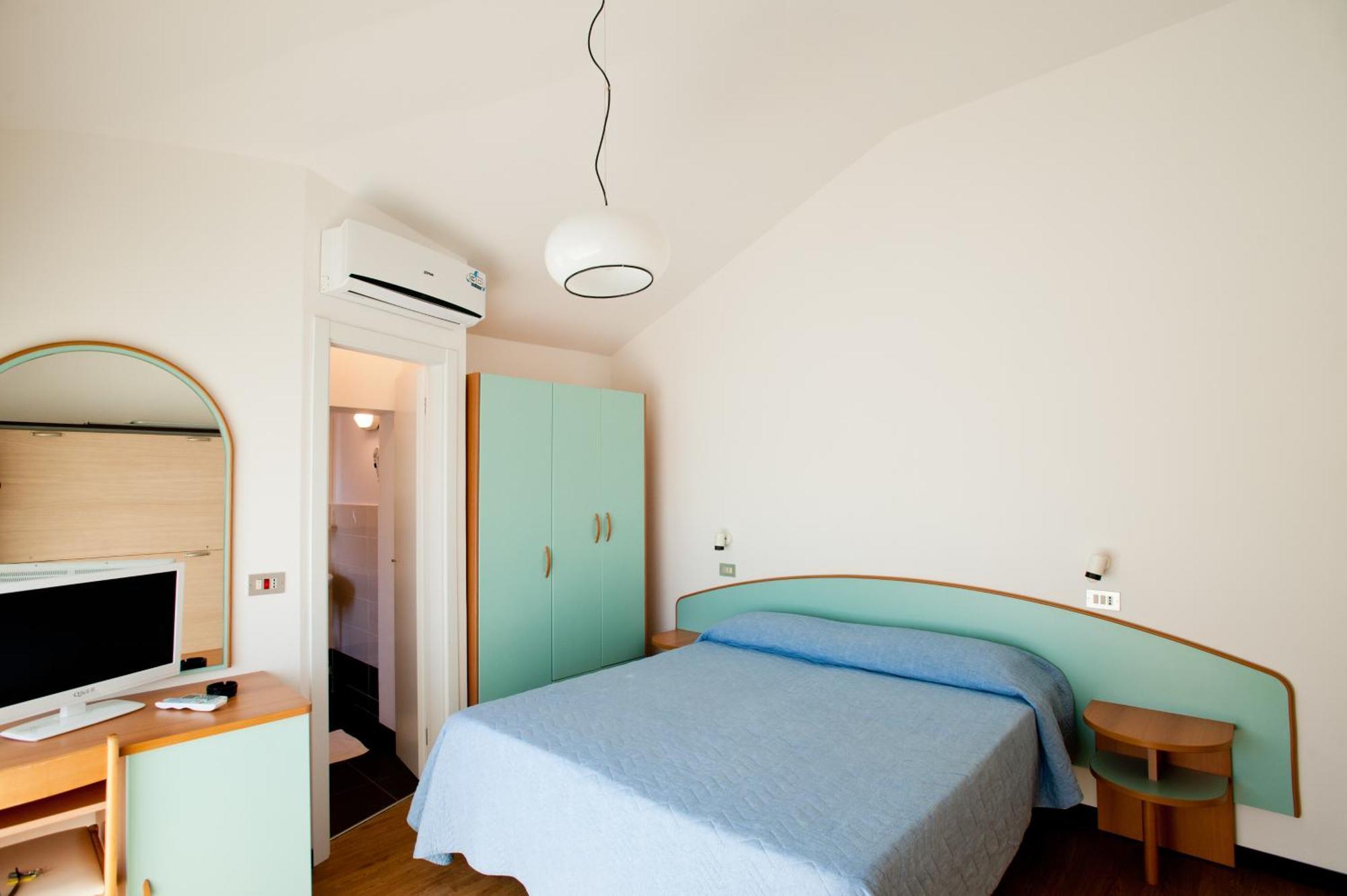 Albergo Villa Mauri Римини Экстерьер фото