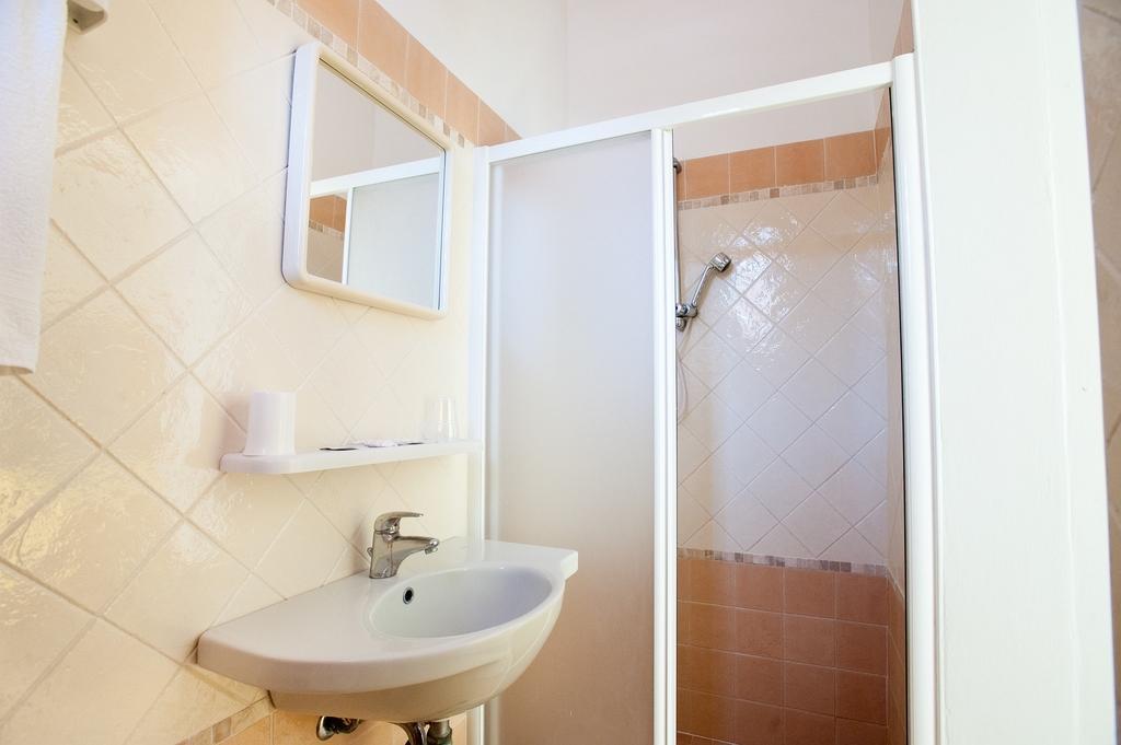 Albergo Villa Mauri Римини Экстерьер фото