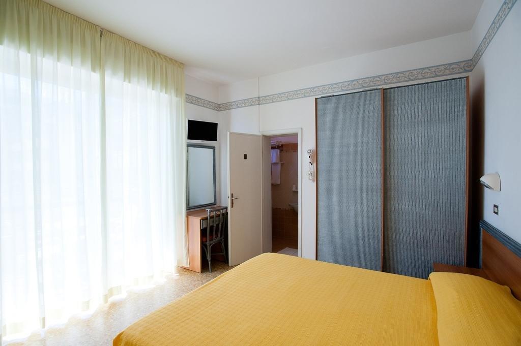 Albergo Villa Mauri Римини Номер фото
