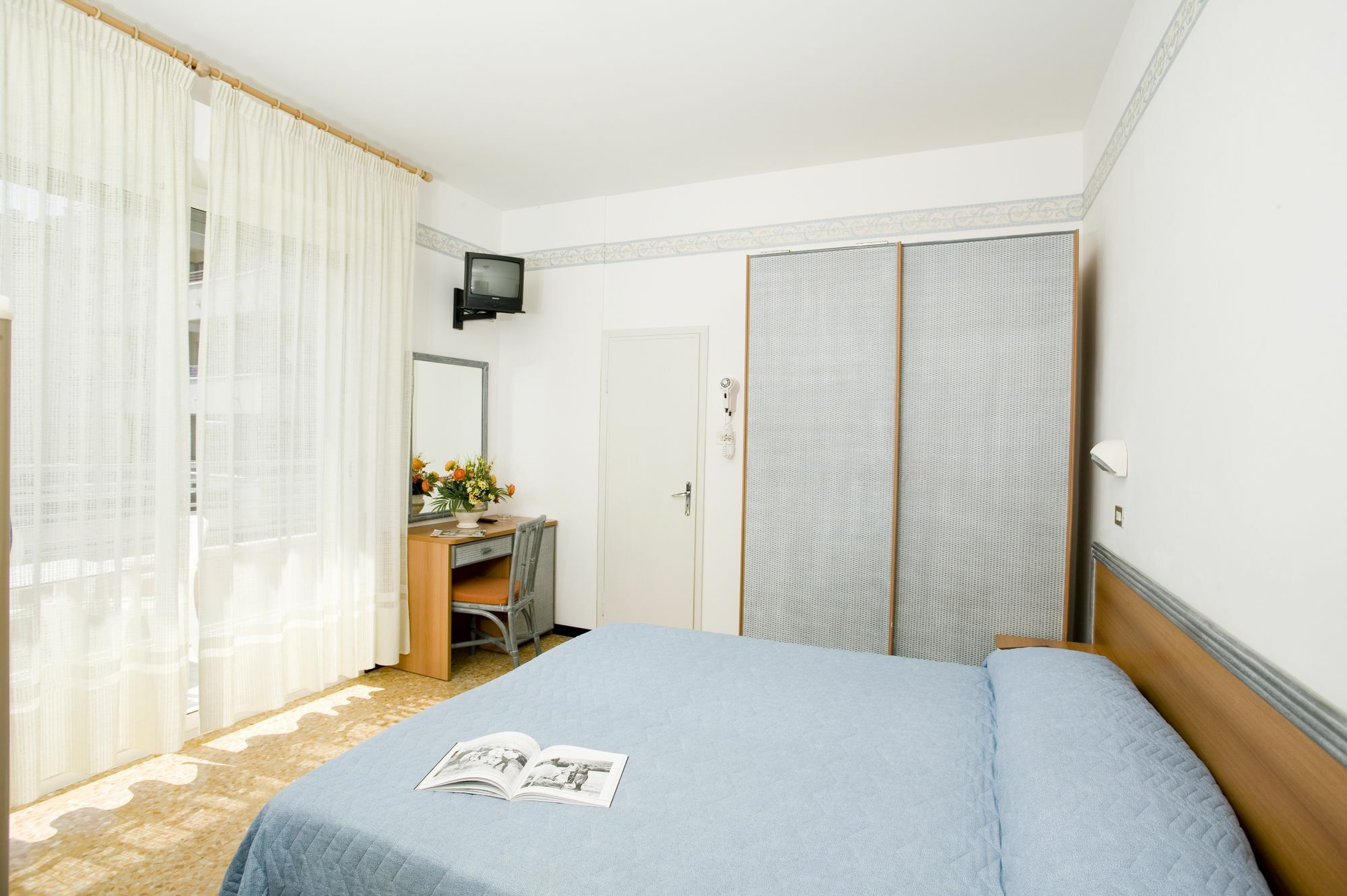 Albergo Villa Mauri Римини Экстерьер фото